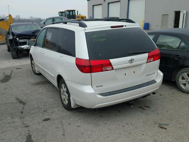 5TDZA22C14S046155 - 2004 TOYOTA SIENNA XLE WHITE photo 3