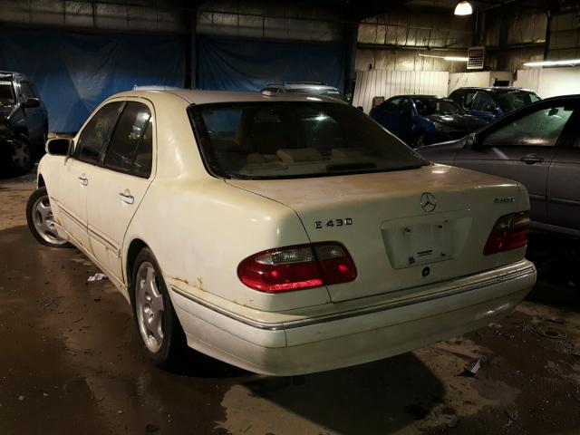 WDBJF83J41X047285 - 2001 MERCEDES-BENZ E 430 CREAM photo 3