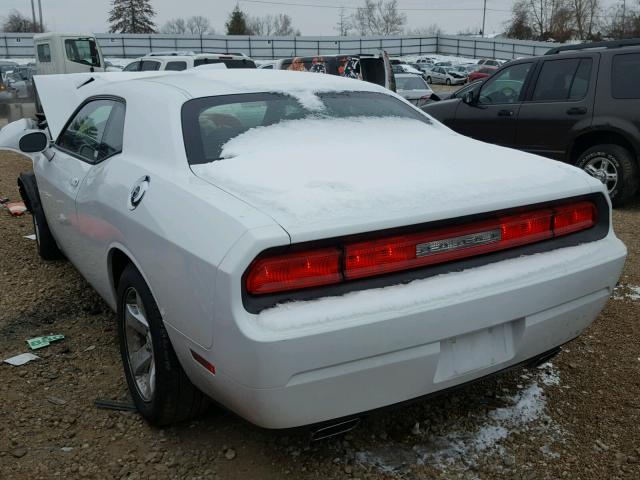 2C3CDYAG7DH535747 - 2013 DODGE CHALLENGER WHITE photo 3