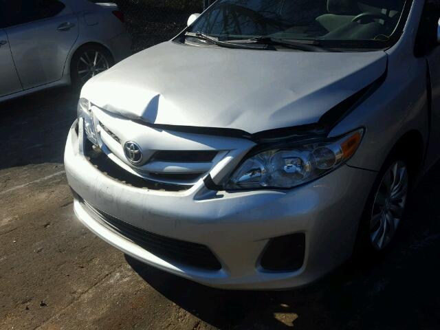 5YFBU4EE1CP022690 - 2012 TOYOTA COROLLA BA SILVER photo 9