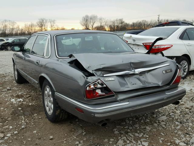 SAJDA14C23LF53832 - 2003 JAGUAR XJ8 GRAY photo 3