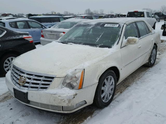 1G6KD57Y86U240682 - 2006 CADILLAC DTS WHITE photo 2