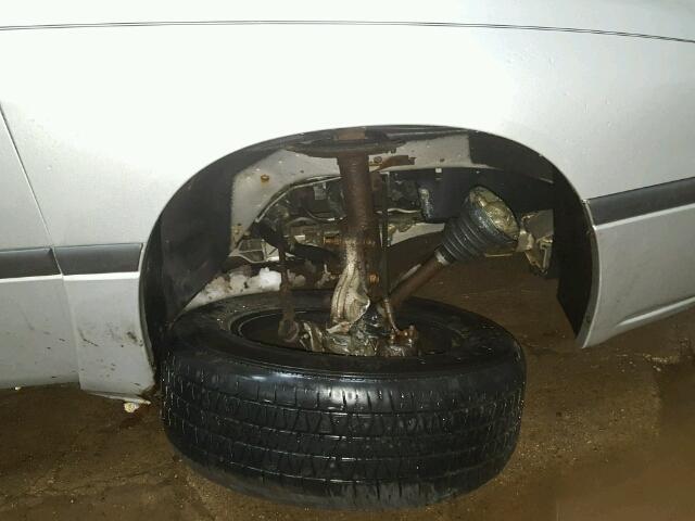 2G1WF52E929188114 - 2002 CHEVROLET IMPALA 银色 照片 9