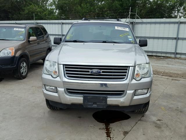 1FMEU63E38UB35610 - 2008 FORD EXPLORER X SILVER photo 9