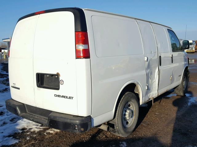 1GCGG25V161106518 - 2006 CHEVROLET EXPRESS G2 WHITE photo 4