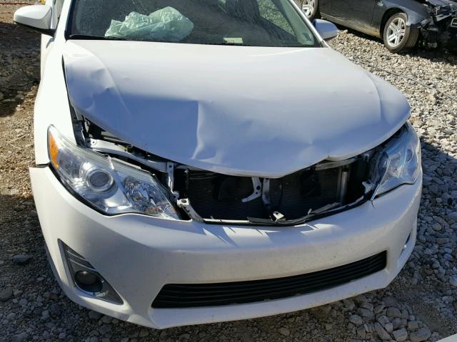 4T1BF1FK3EU445396 - 2014 TOYOTA CAMRY L WHITE photo 7