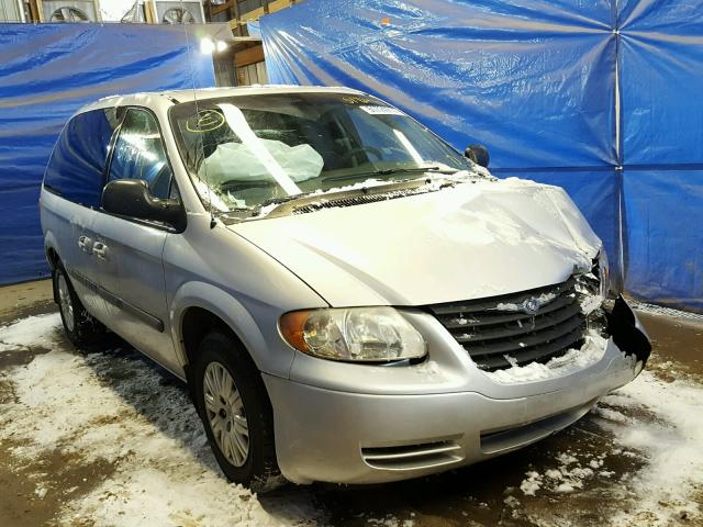 1C4GP45R95B227594 - 2005 CHRYSLER TOWN & COU SILVER photo 1