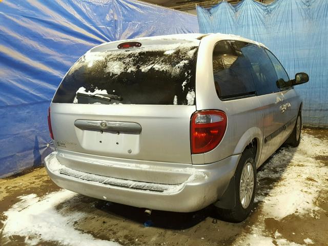 1C4GP45R95B227594 - 2005 CHRYSLER TOWN & COU SILVER photo 4