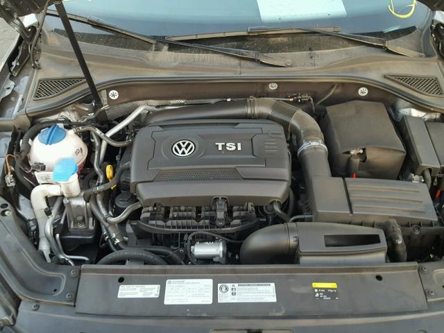 1VWAT7A30GC050190 - 2016 VOLKSWAGEN PASSAT GRAY photo 7