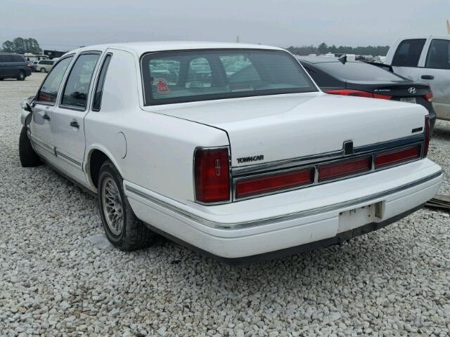 1LNLM81W0VY673345 - 1997 LINCOLN TOWN CAR E WHITE photo 3