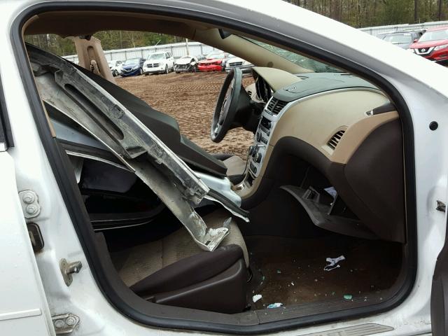 1G1ZG57B294232461 - 2009 CHEVROLET MALIBU LS WHITE photo 5