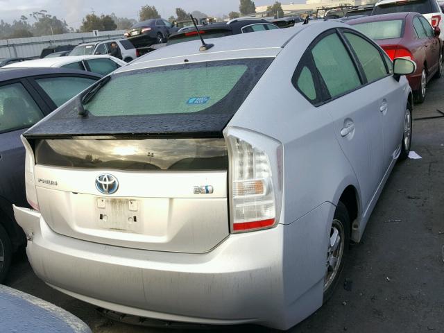 JTDKN3DU8B0324812 - 2011 TOYOTA PRIUS SILVER photo 4