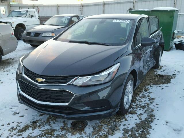 3G1BE6SM7HS573083 - 2017 CHEVROLET CRUZE LT GRAY photo 2