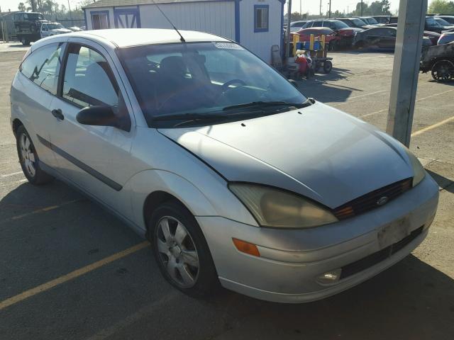 3FAFP31332R204722 - 2002 FORD FOCUS ZX3 SILVER photo 1