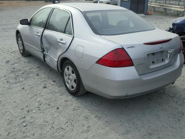 1HGCM56447A207988 - 2007 HONDA ACCORD LX SILVER photo 3