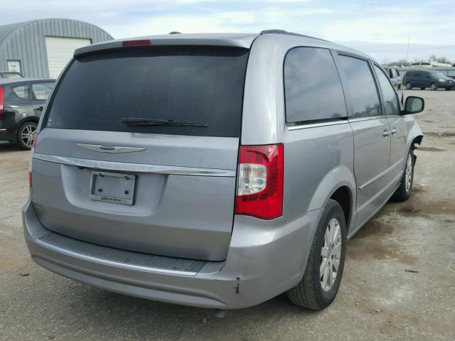 2C4RC1BG8GR268051 - 2016 CHRYSLER TOWN & COU SILVER photo 4