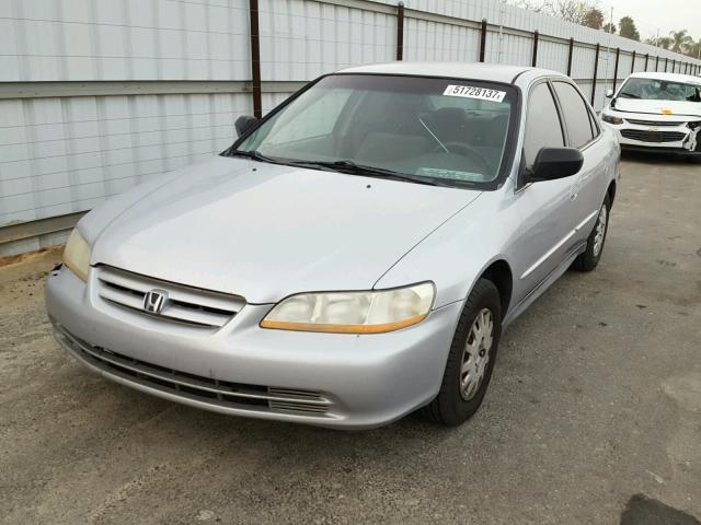 1HGCF86652A130361 - 2002 HONDA ACCORD VAL SILVER photo 2