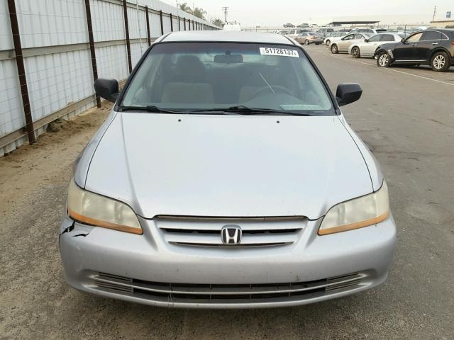 1HGCF86652A130361 - 2002 HONDA ACCORD VAL SILVER photo 9