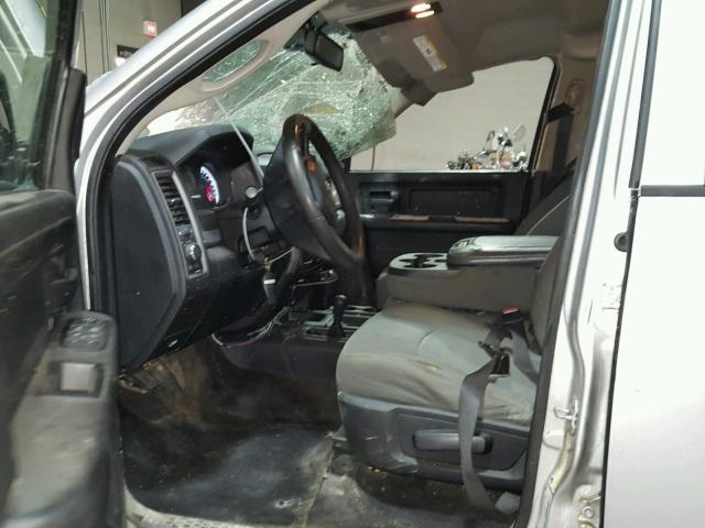 3C6TR5CT1DG600315 - 2013 RAM 2500 ST GRAY photo 5