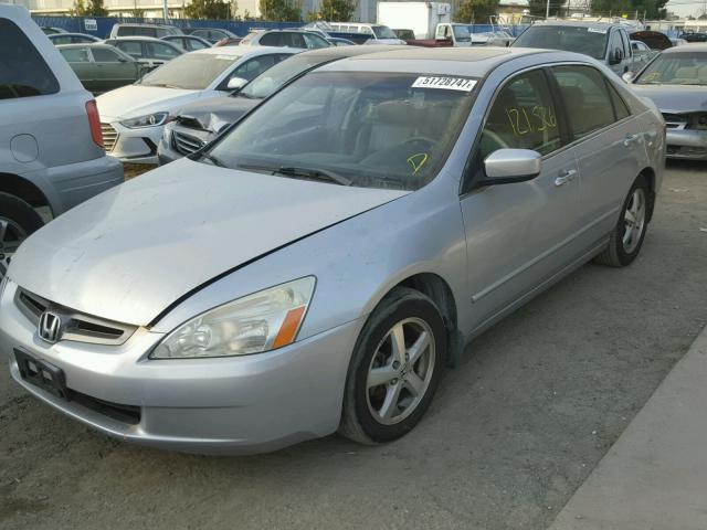 1HGCM56825A067651 - 2005 HONDA ACCORD EX SILVER photo 2