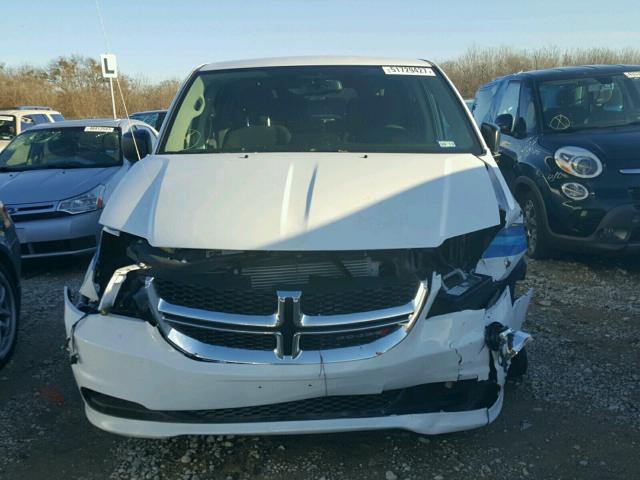 2C4RDGBG1HR850378 - 2017 DODGE GRAND CARA WHITE photo 9