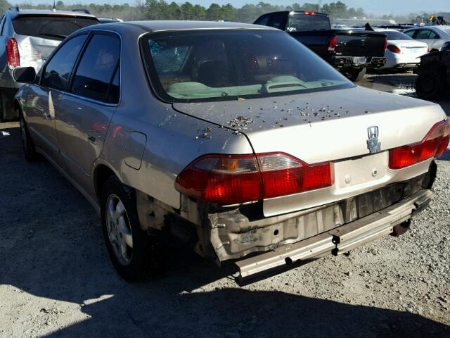 1HGCG5558YA098289 - 2000 HONDA ACCORD EX TAN photo 3