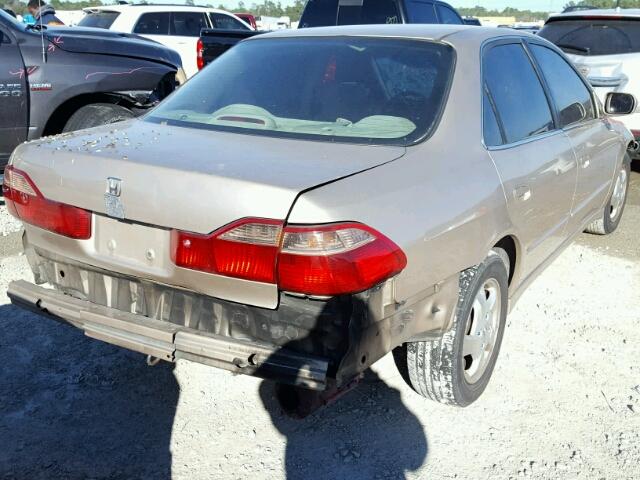 1HGCG5558YA098289 - 2000 HONDA ACCORD EX TAN photo 4