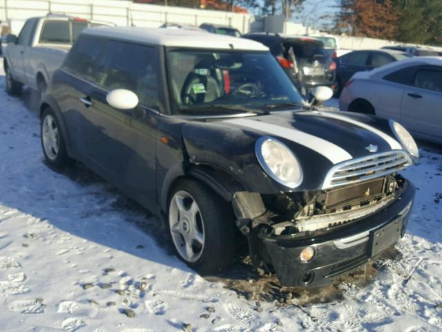 WMWRC33595TK61301 - 2005 MINI COOPER BLACK photo 1