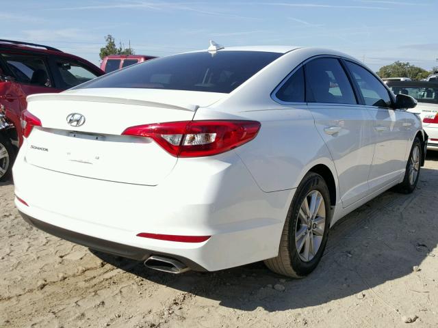 5NPE24AFXGH304783 - 2016 HYUNDAI SONATA SE WHITE photo 4