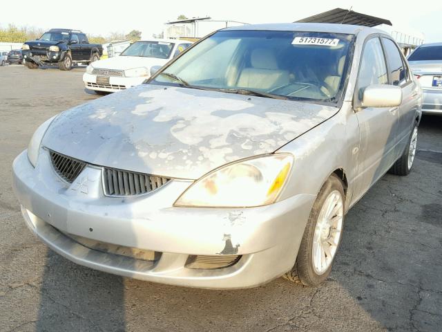 JA3AJ26E95U013246 - 2005 MITSUBISHI LANCER ES SILVER photo 2