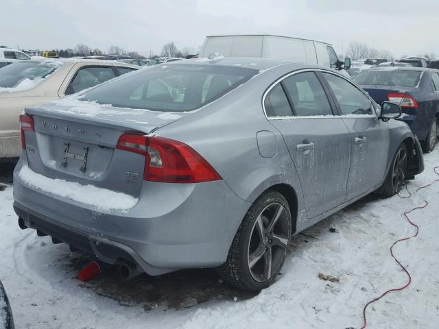 YV1902FH2C2095194 - 2012 VOLVO S60 T6 SILVER photo 4