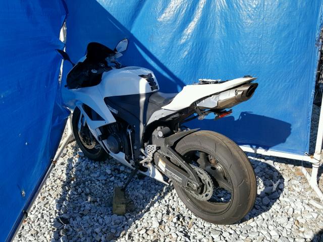 JH2PC40057M009686 - 2007 HONDA CBR600 RR WHITE photo 3