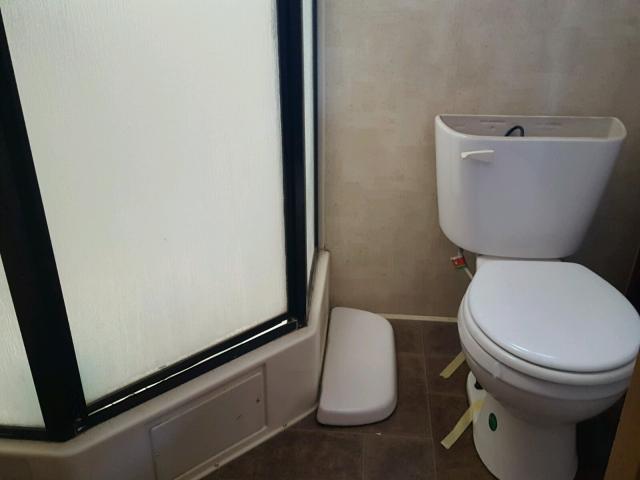 4YDT26R27B7201447 - 2011 KEYSTONE HORNET TWO TONE photo 8