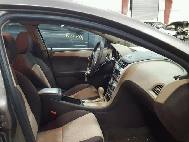 1G1ZB5E09AF302899 - 2010 CHEVROLET MALIBU LS Boz foto 5