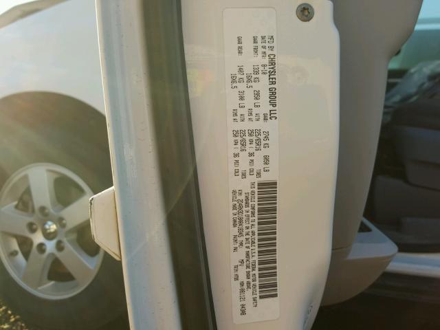 2D4RN3D18AR418345 - 2010 DODGE GRAND CARA WHITE photo 10