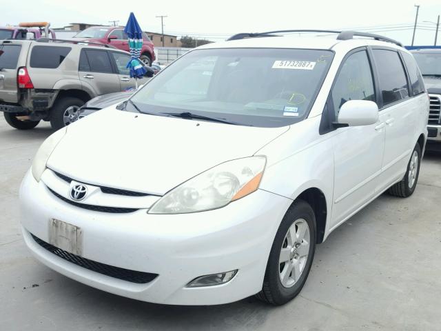 5TDZA22C86S477532 - 2006 TOYOTA SIENNA XLE WHITE photo 2