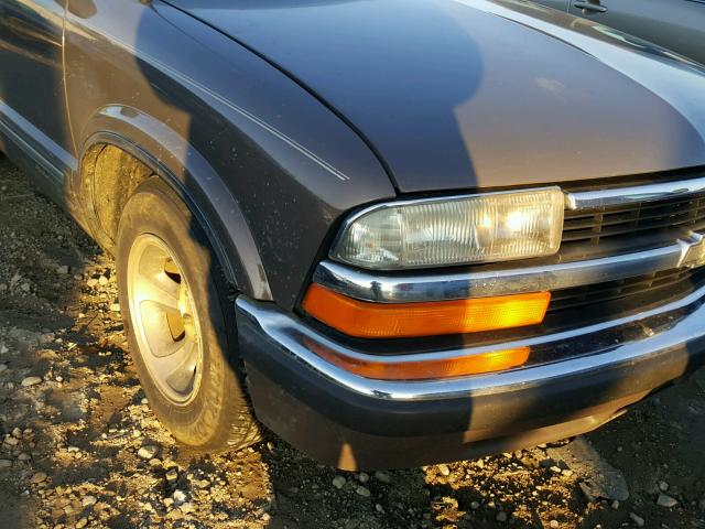 1GNCS13W7WK163228 - 1998 CHEVROLET BLAZER BROWN photo 9