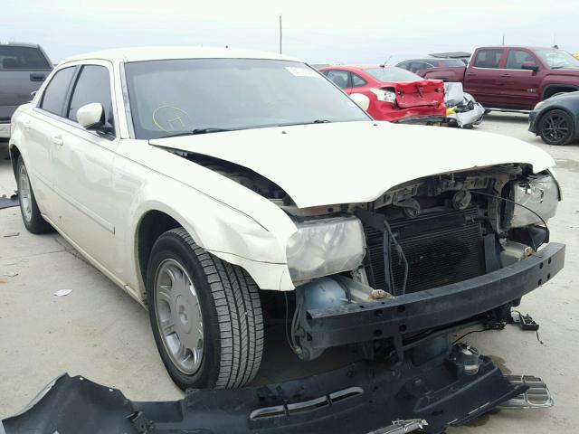 2C3JA53G75H691820 - 2005 CHRYSLER 300 TOURIN CREAM photo 1