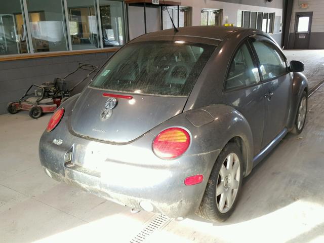 3VWDD21C42M407486 - 2002 VOLKSWAGEN NEW BEETLE GRAY photo 4