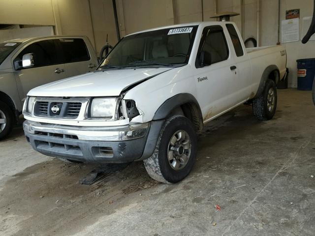 1N6DD26Y8WC309279 - 1998 NISSAN FRONTIER K WHITE photo 2