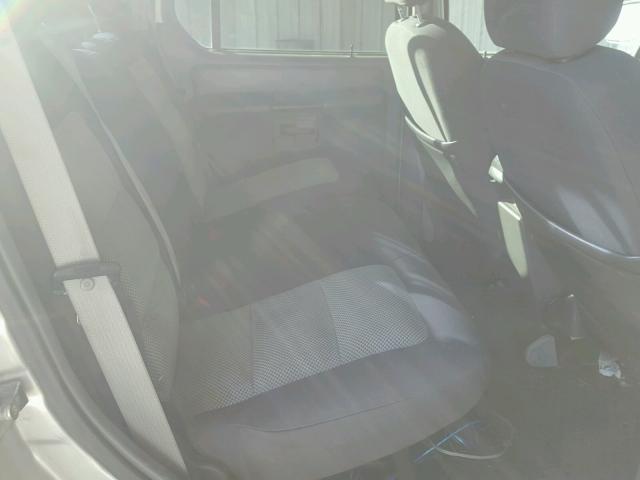 1FMZU67K74UB99161 - 2004 FORD EXPLORER S 银色 照片 6