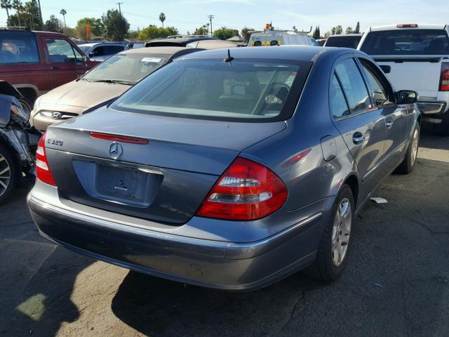 WDBUF65J85A707884 - 2005 MERCEDES-BENZ E 320 BLUE photo 4