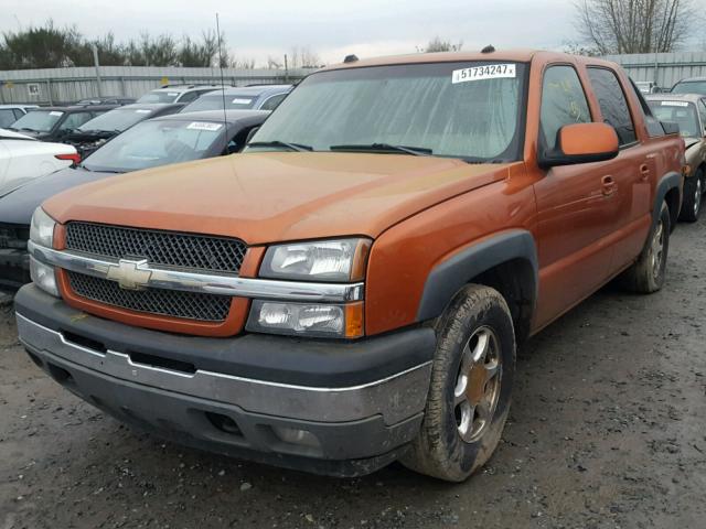 3GNEK12Z55G201646 - 2005 CHEVROLET AVALANCHE ORANGE photo 2