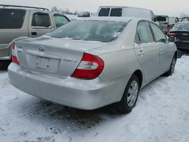 4T1BE32K04U917914 - 2004 TOYOTA CAMRY LE 银色 照片 4