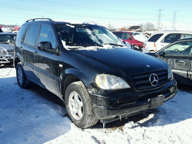 4JGAB54E71A273266 - 2001 MERCEDES-BENZ ML 320 BLACK photo 1