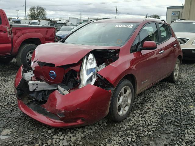 1N4AZ0CP8DC404287 - 2013 NISSAN LEAF S RED photo 2