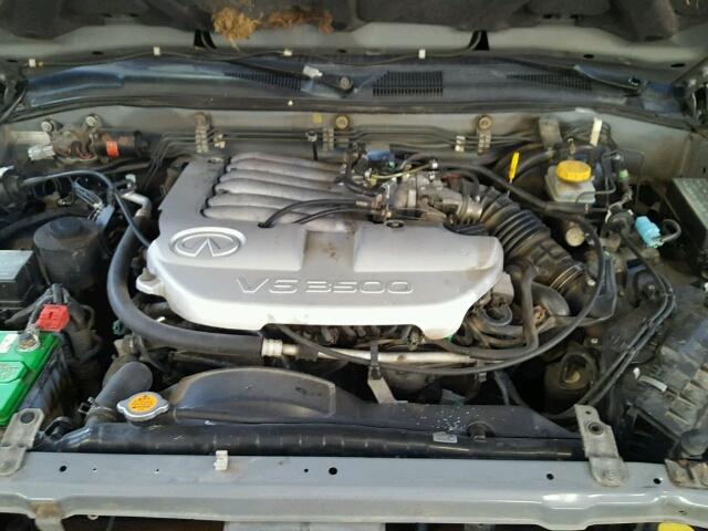 JNRDR07Y31W104712 - 2001 INFINITI QX4 SILVER photo 7