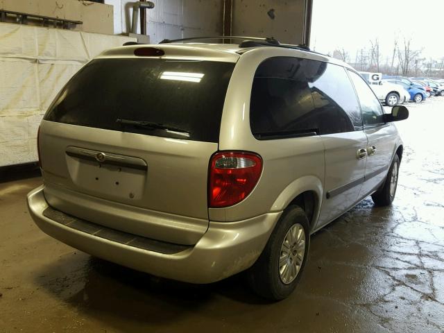 1A4GP45R86B540745 - 2006 CHRYSLER TOWN & COU SILVER photo 4