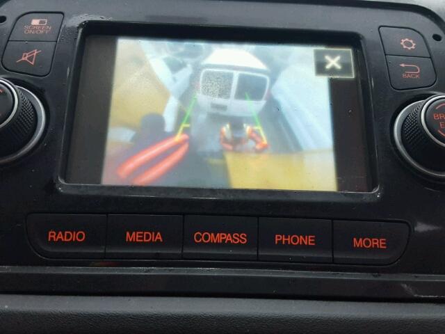 3C6TRVDG9JE108415 - 2018 RAM PROMASTER 黄色 照片 9