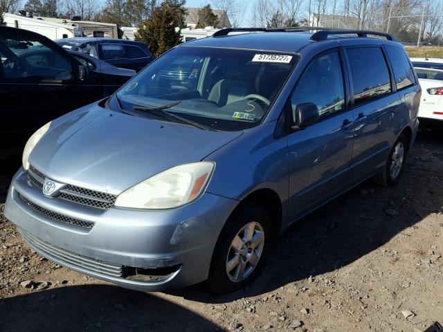 5TDZA23C24S176346 - 2004 TOYOTA SIENNA CE BLUE photo 2